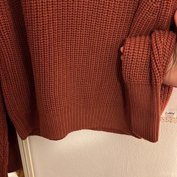 Aritzia Swerter - Picture 5 of 7